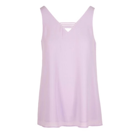 Ricki’s sleeveless v-neck detail top, size 2X